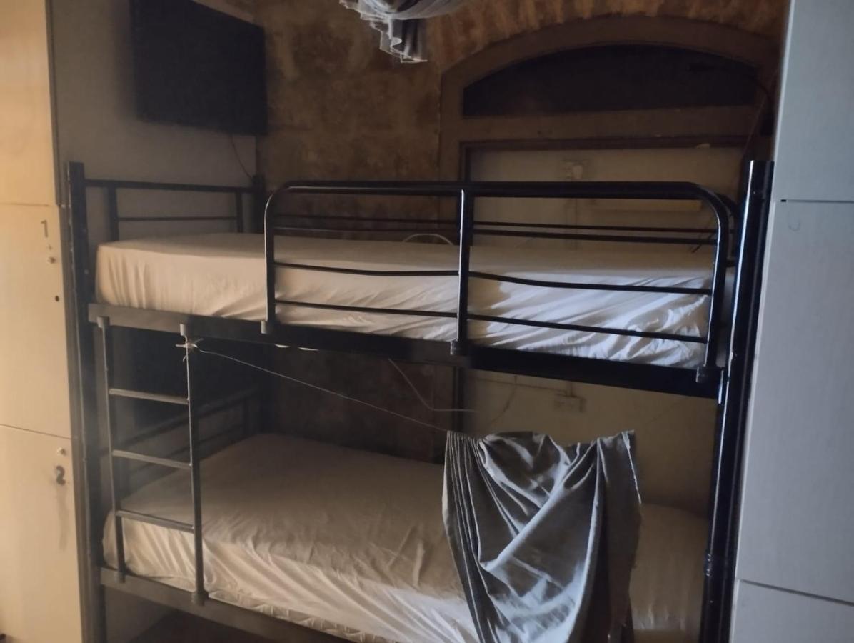 Capsules & Dormitory Bh Йерусалим Екстериор снимка