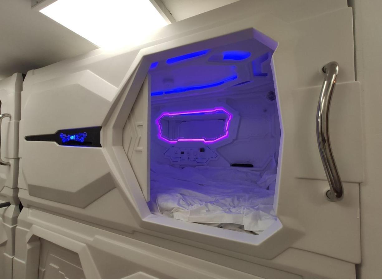 Capsules & Dormitory Bh Йерусалим Екстериор снимка